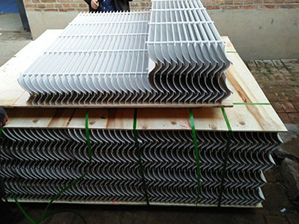 C型雙通道除霧器 - 安平縣威馳金屬絲網制品有限公司